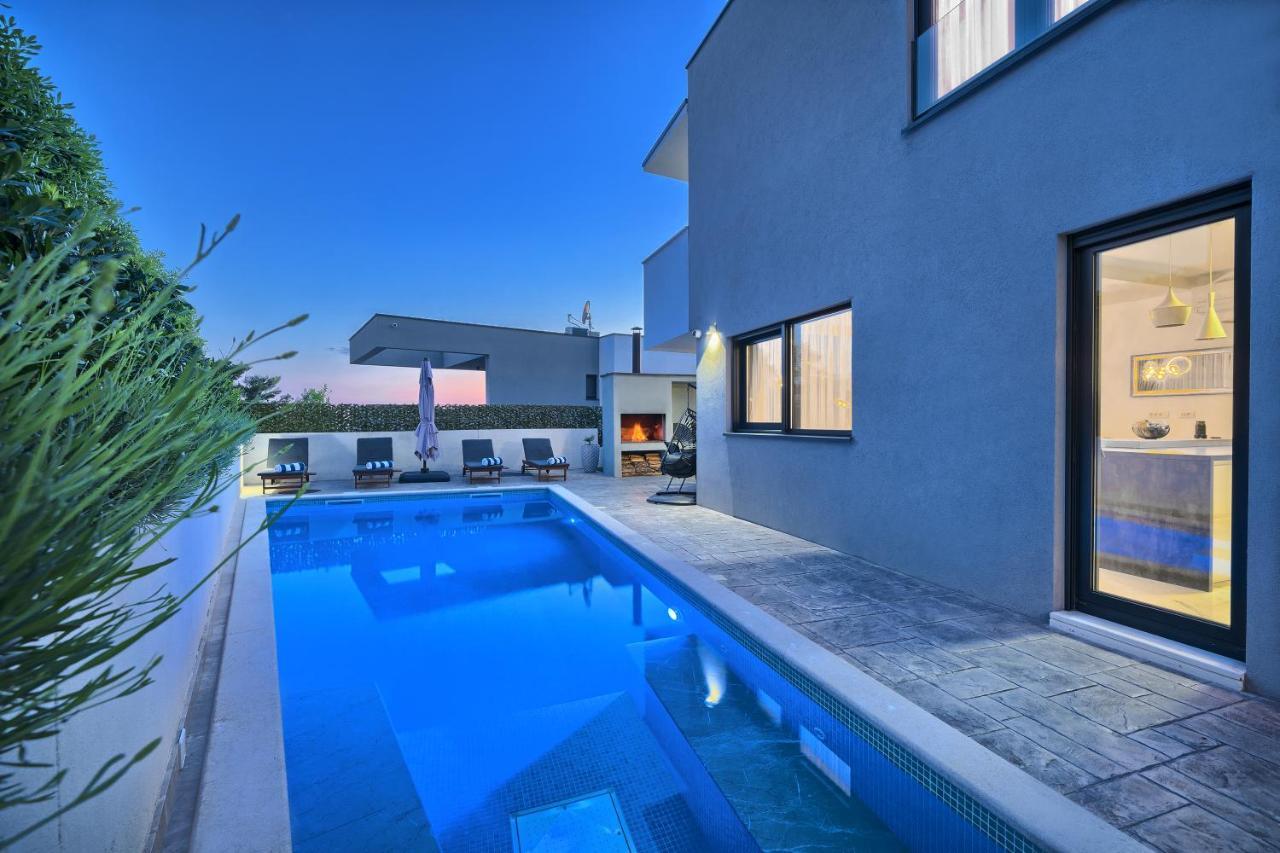 Villa Celestial Split Exterior photo